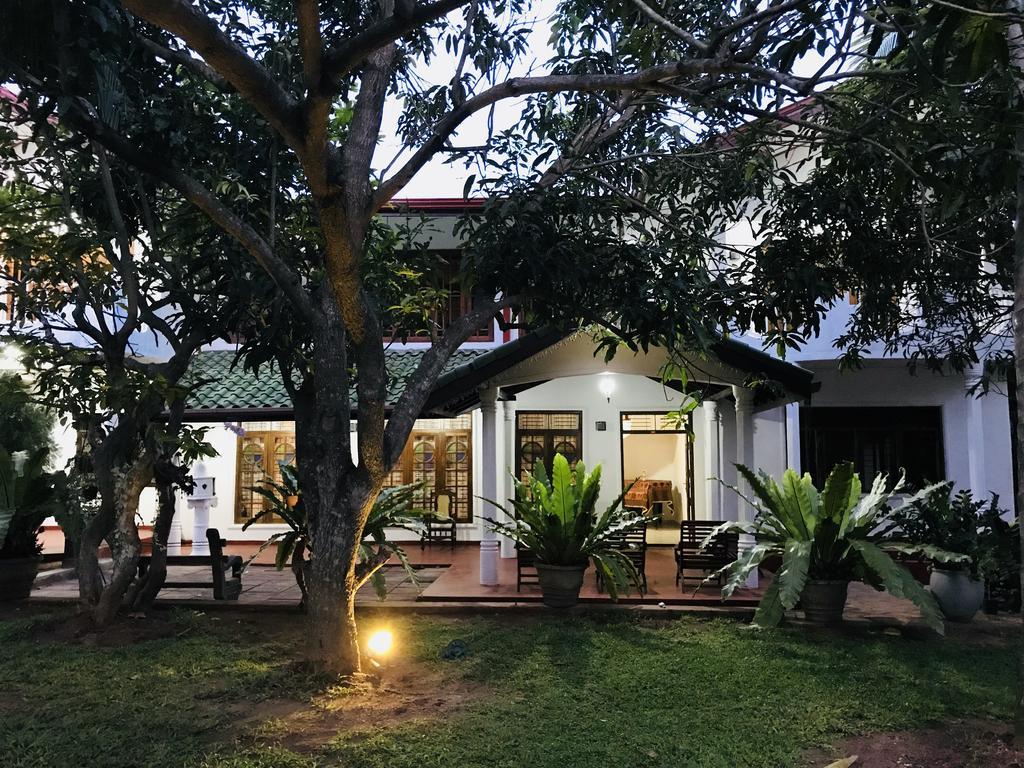 Pearl House Resort Anuradhapura Esterno foto